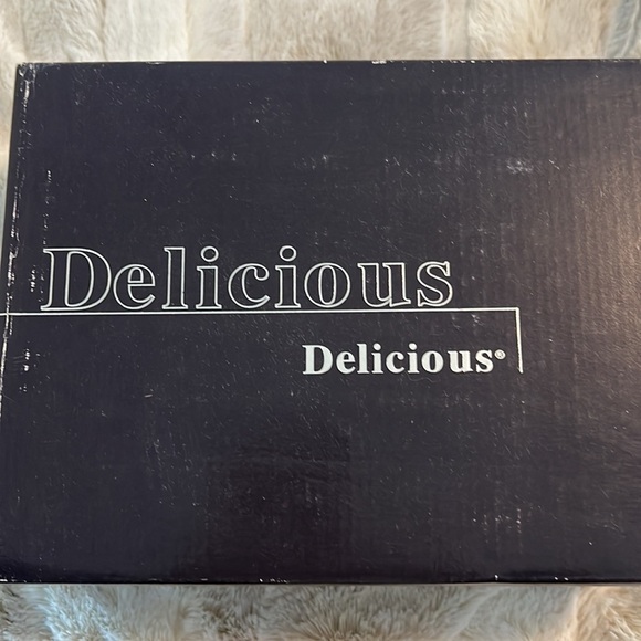 DELICIOUS PARTY SHOES - Picture 6 of 6